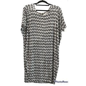 Ava Sky Fighting Eel Black & White Tunic Dress M